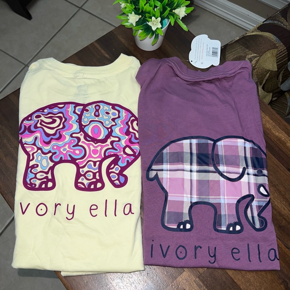 Ivory Ella Elephant T-Shirt Women Short Sleeve Crew Neck, NWOT lot of 2